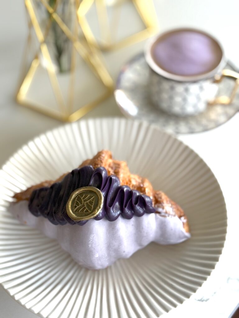 Close up Ube Croissant at Niveaux Patisserie