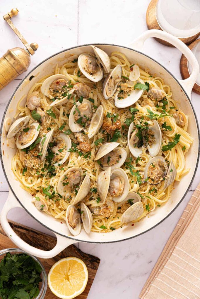 Seasoned & Salted Linguine Vongole